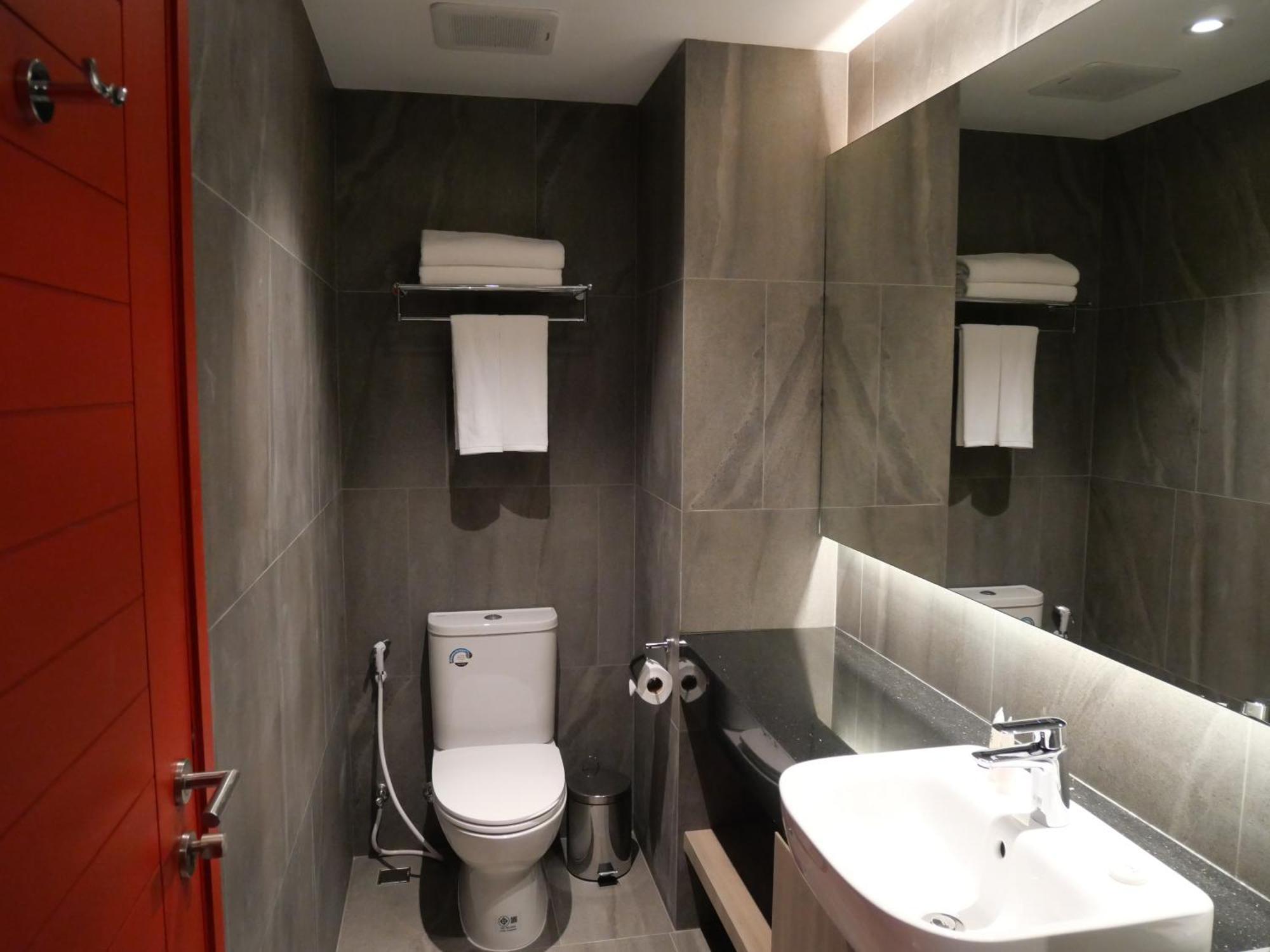T2 The Portal Sukhumvit Hotel Banguecoque Exterior foto