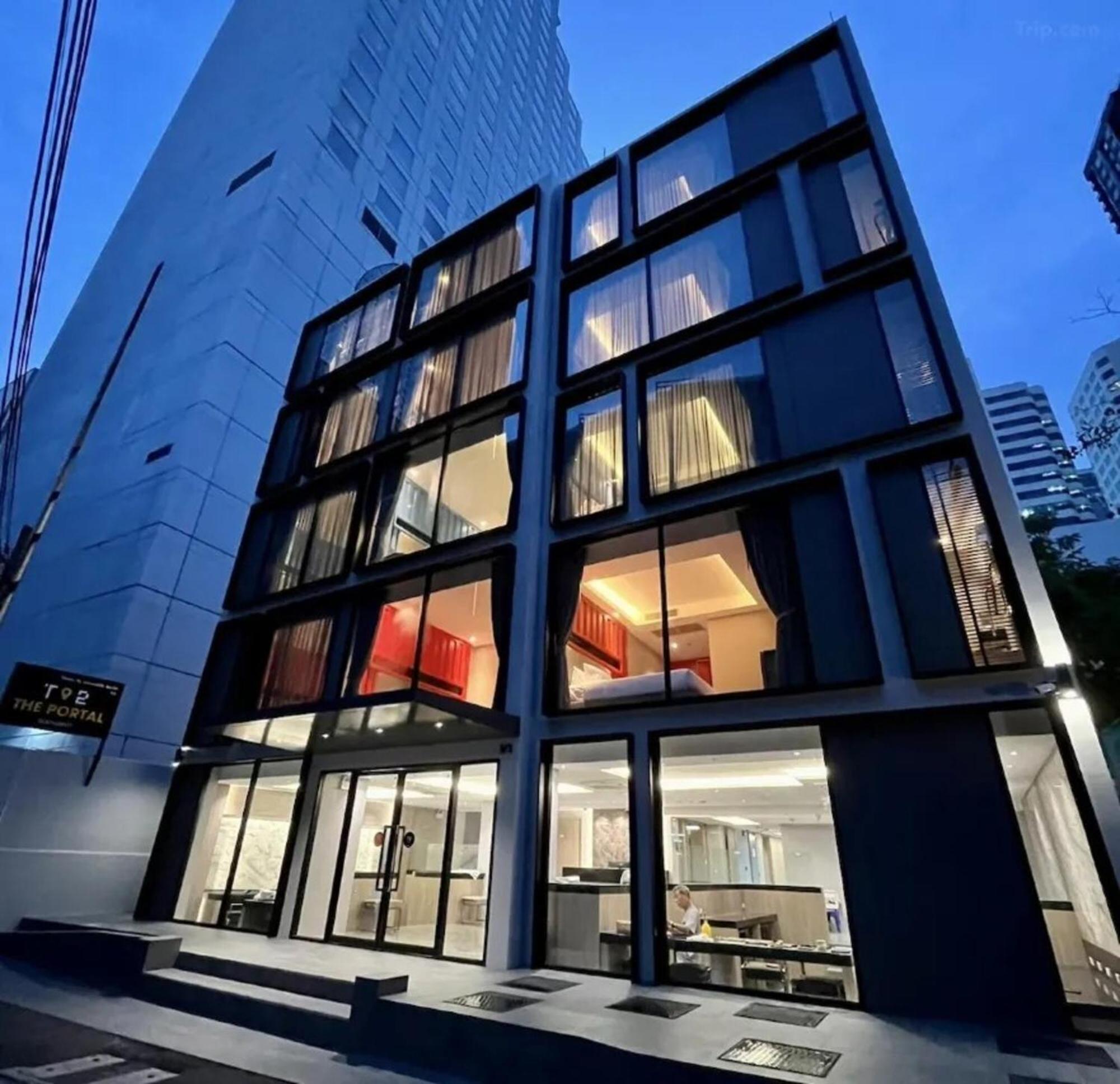 T2 The Portal Sukhumvit Hotel Banguecoque Exterior foto