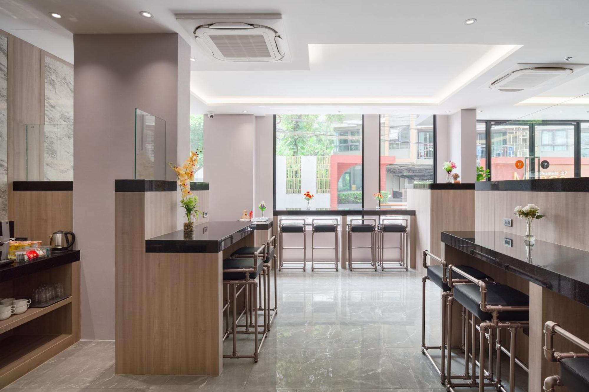 T2 The Portal Sukhumvit Hotel Banguecoque Exterior foto