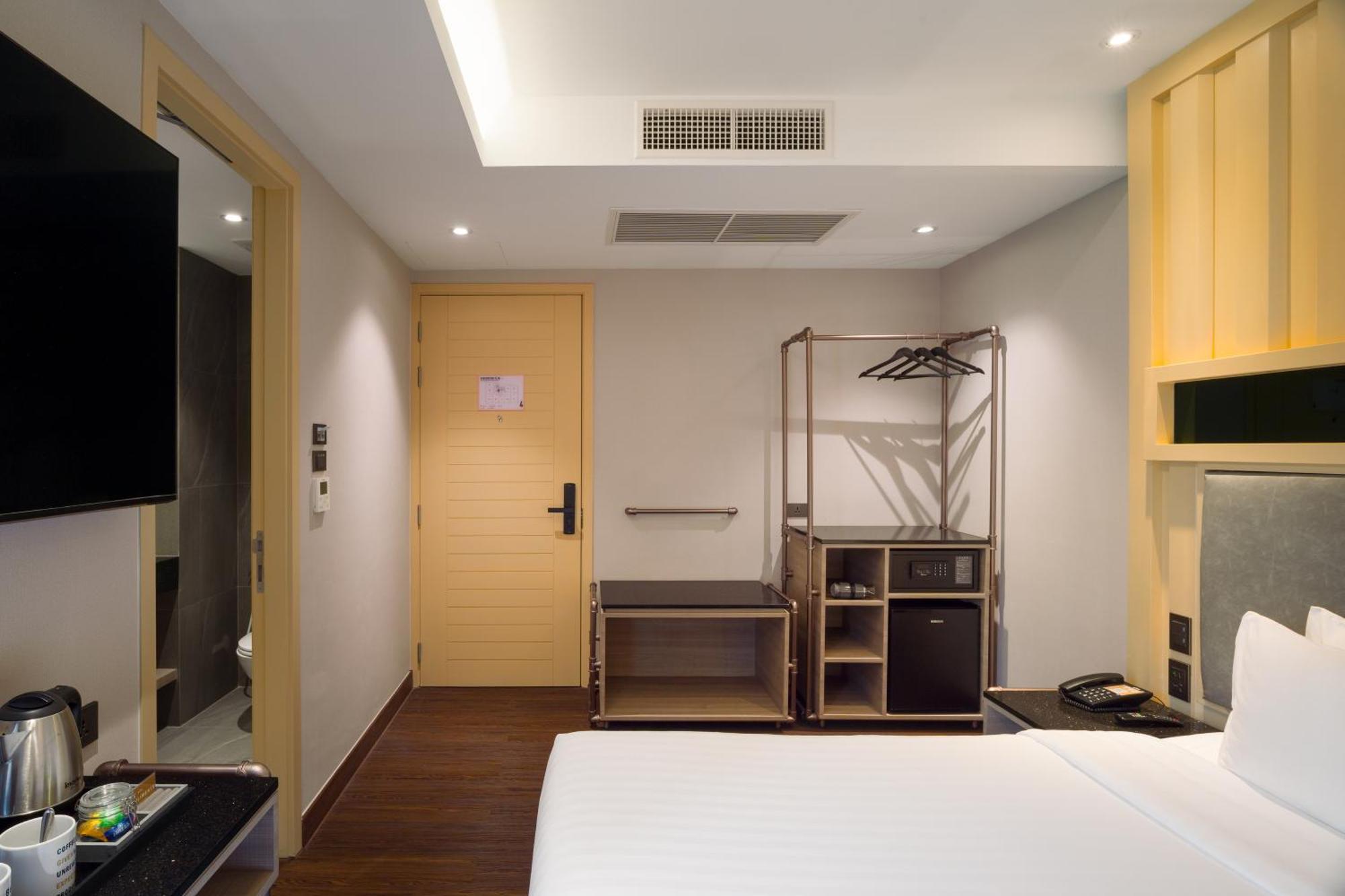 T2 The Portal Sukhumvit Hotel Banguecoque Exterior foto