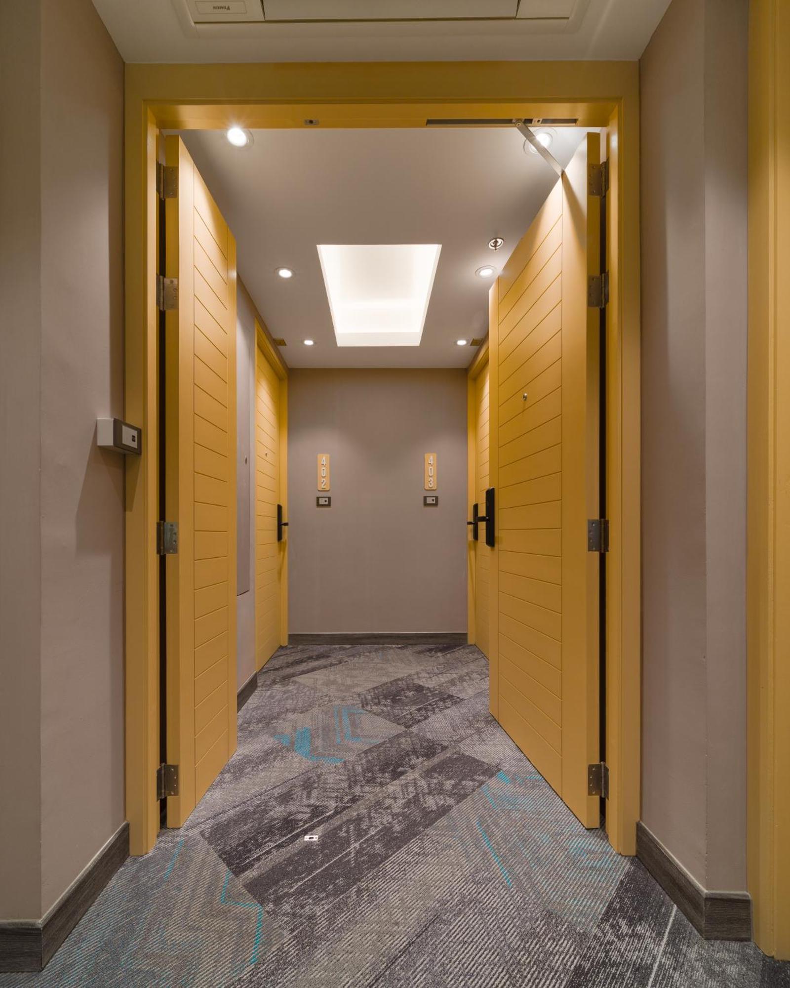 T2 The Portal Sukhumvit Hotel Banguecoque Exterior foto
